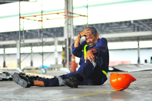 man injured on the job and needs a Douglasville Workers' Compensation Lawyer